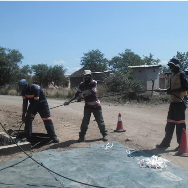 Installing fiber cable